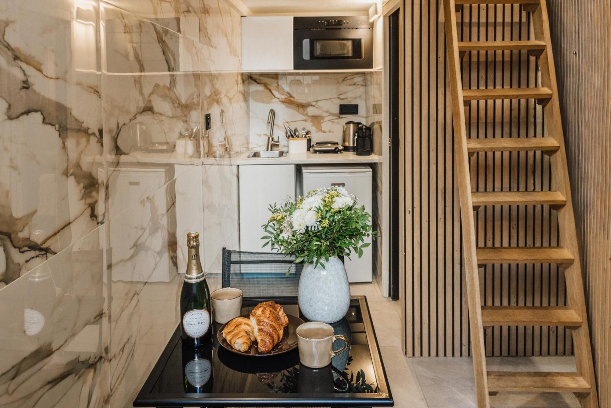 Cosy Inside Batignolles - L60 Apartment Paris